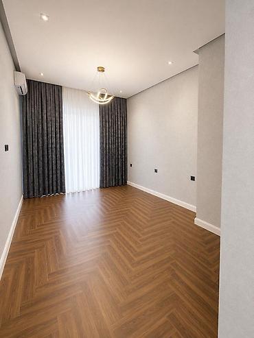 Mənzillərin satışı: Satılır 3 otaqlı yeni tikili 115 m², 28 May m. Kateqoriya Yeni tikili — 3