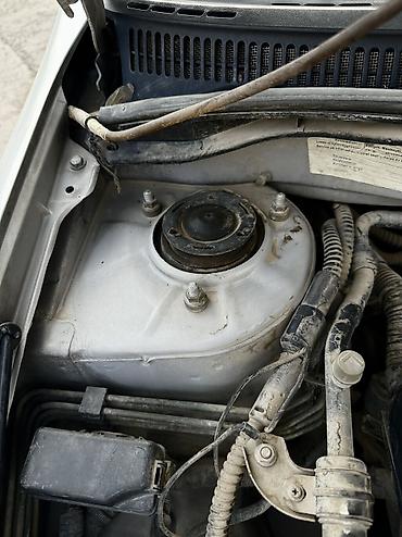 coroll: Toyota Corolla: 2003 г., 1.6 л, Автомат, Бензин, Хэтчбэк — 8