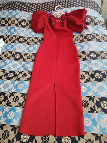 qasqaldaq satilir: Коктейльное платье, Миди, M (EU 38)