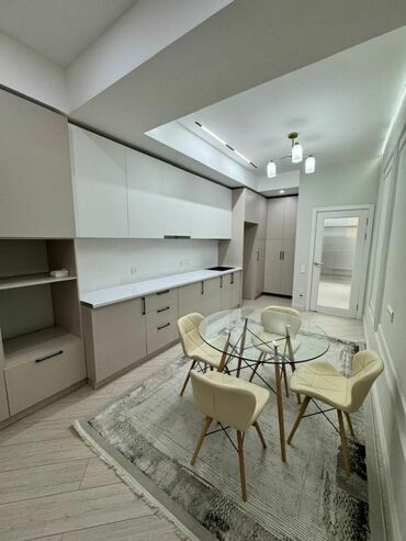 долгосрочная аренда квартир аламедин 1: 2 комнаты, 82 м², Элитка, 2 этаж, Дизайнерский ремонт