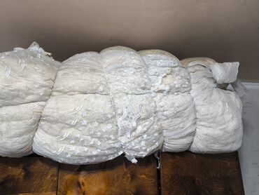 товары из россии: Ош. продам расчесанную вату на 5-6 тощеков . Вата хорошая без