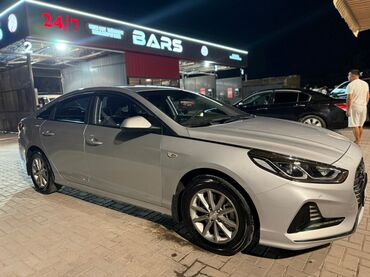 машина суйроо: Представляем современный седан Hyundai Sonata серебристого цвета