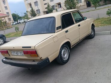 ваза стеклянная прозрачная высокая без узора: VAZ (LADA) 2107: 0.3 l | 1996 il 5000 km Kabriolet