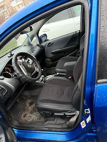 Honda: Honda Jazz: 2008 г., 1.3 л, Автомат, Бензин, Хэтчбэк — 4