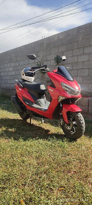алкотестер купить: Скутер ZX6R, красный - Кузов спорт-стиля. На борту маркировка «ZX6R» и — 3
