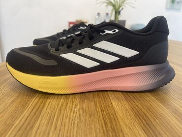 Ayaqqabılar: Adidas qaçış krossovkası - Model: Adidas (3 zolaqlı loqo), Cloudfoam