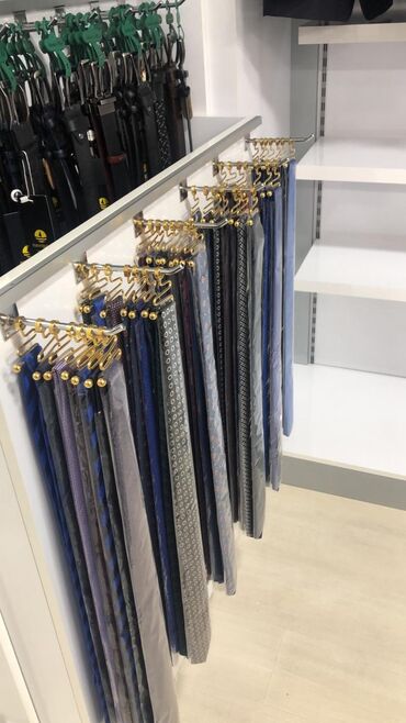 вешалка для одежды настенная: Крючки для галстука. 
Итальянские