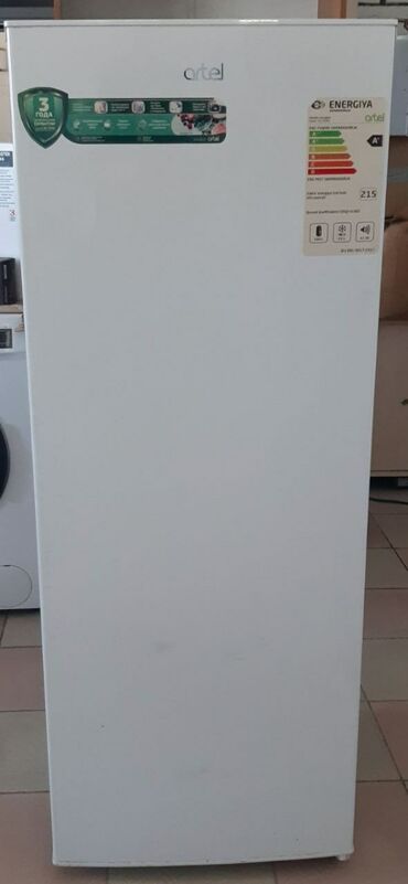 холодильник для тортов: Холодильник Artel, Б/у, Двухкамерный, Low frost