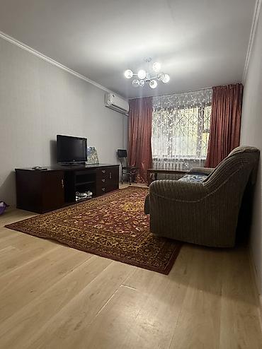 Продажа квартир: 3 комнаты, 59 м², 10 мкр 104 серия, 1 этаж, Косметический ремонт — 7