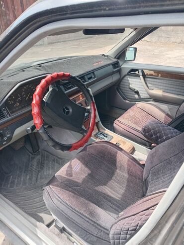 Mercedes-Benz: Mercedes-Benz W124: 1990 г., 2.3 л, Автомат, Бензин, Седан — 12