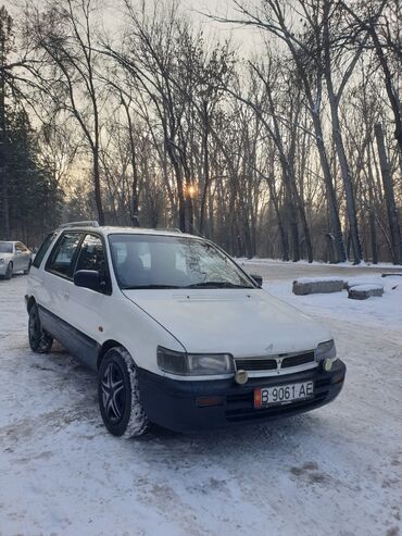 мицубиси спес стар: Mitsubishi Delica: 1991 г., 2 л, Механика, Дизель, Универсал