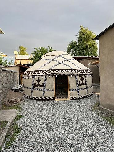 Аренда юрт: Аренда юрты, Каркас Деревянный, 85 баш, С полом, Самовар, Стол — 4