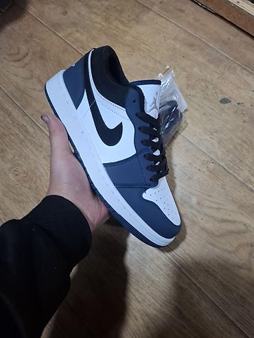 Мужские кроссовки, 40, 40.5, 41, Nike, Новый, цвет - Синий, Платная доставка, Бесплатная доставка