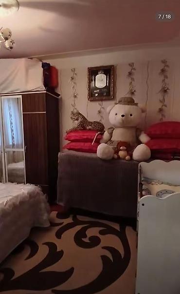 Köhnə tikili: Mingəçevir şəhəri, QRES qəsəbəsi. 1-ci mərtəbədə 2 otaqlı, 4-ə düzəlmə — 12