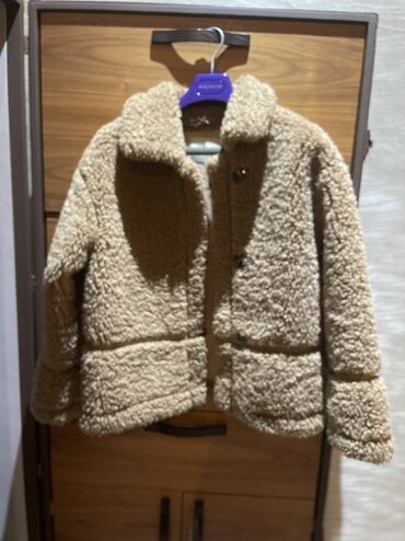 прокат костюмов бишкек: Bej rəngli tüklü “teddy” dəst – paltar və çanta - Material: yumşaq