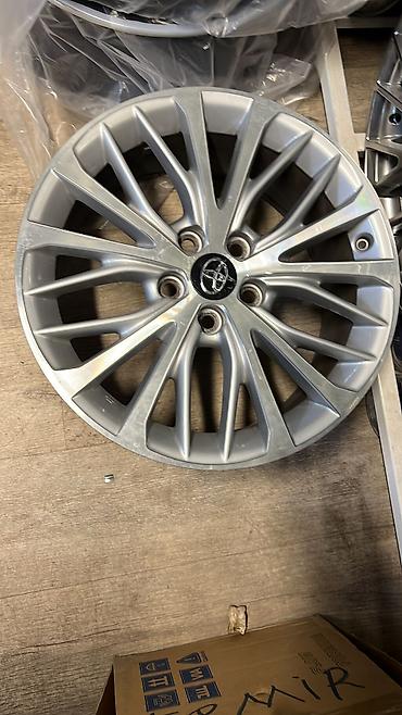 fit ge: Литые Диски R 18 Toyota, Комплект, отверстий - 5, Б/у — 2