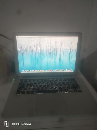 Ноутбуки: Ноутбук, Apple, 4 ГБ ОЗУ, Intel Core i5, Б/у, Для несложных задач