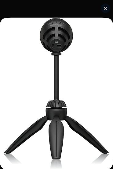 Аудиотехника: USB-микрофон Behringer с настольным штативом. Пользовались всего — 3