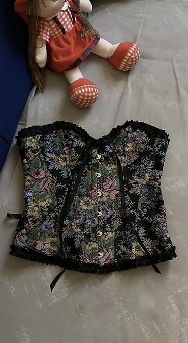 ev paltari: Qobelen naxışlı korset - Model: Qısa (büstiyer tipli), ürək formalı — 2
