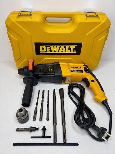 Перфоратор DeWALT в комплекте с кейсом и оснасткой Описание: -