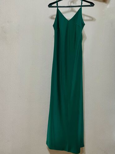 изумрудное: Вечернее платье, Классическое, Длинная модель, Атлас, Без рукавов, S (EU 36), M (EU 38), One size