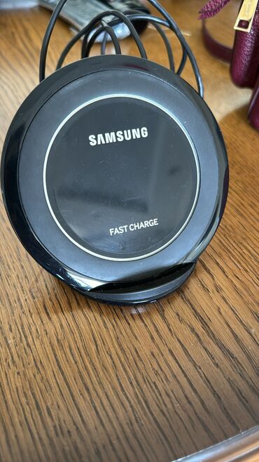 самсунг нот 6: Срочно продам беспроводную зарядку Samsung, состояние идеальное как