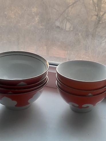 Посуда: Продаю пиалушки и кесушки советские.Общее количество 15 шт.Синие — 4