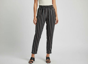 jeansy ze średnim stanem stradivarius: Charlotte Russe, Штани жіночі, розмір S