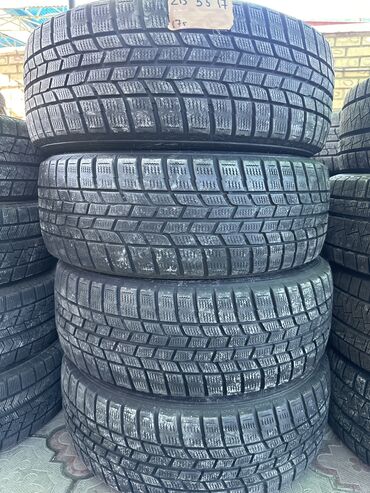 Шины: Шины 215 / 55 / R 17, Зима, Б/у, Комплект, Легковые, Япония, GoodYear