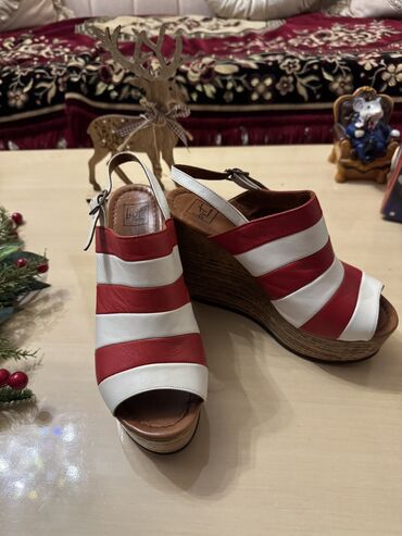 Tuflilər: Tuflilər, Ölçü: 38, Yeni
