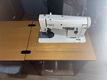 Klasične šivaće mašine: Šivaća mašina Bagat (model 726 Višnjak) sa originalnim drvenim — 7