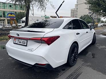 тоета: Toyota Avalon: 2021 г., 2.5 л, Вариатор, Гибрид, Седан — 2