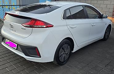 хюндай: Hyundai Ioniq: 2020 г., 1.6 л, Автомат, Гибрид, Хэтчбэк — 2