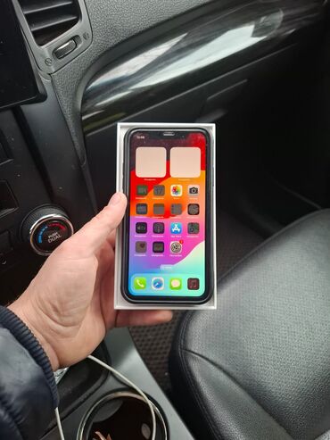 Apple iPhone: IPhone 11, 64 GB, Qara, Barmaq izi, Face ID