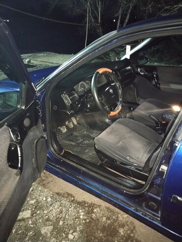 Opel: Opel Vectra: 1.8 l | 1997 il 358437 km Sedan — 16