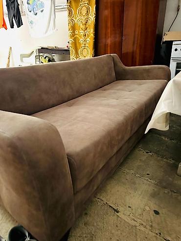 ucuz divan satilir: Tek divan Saloglu dan acilandir bazasi var Tecili satilir 150 azn real — 1