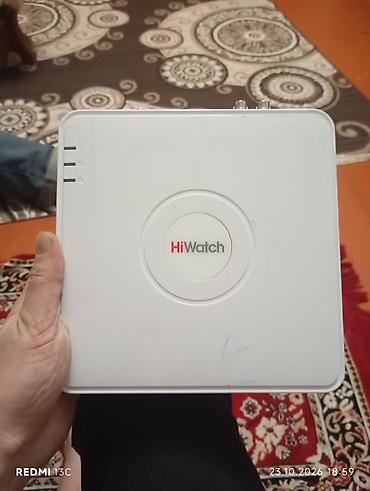 HiWatch DS-H204QA rəqəmsal videoreqistrator - 4 kanallı analog (BNC)