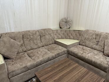 kunc divanl: Künc divan, Divan, Açılan