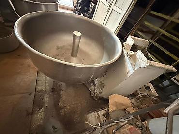 Другое хлебопекарное оборудование: Оборудование для пекарни/кондитерского цеха Состав: - — 4