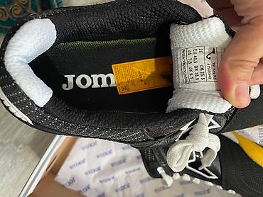 и 40: Мужские кроссовки, 40.5, Joma, Новый, цвет - Черный, Платная доставка — 3
