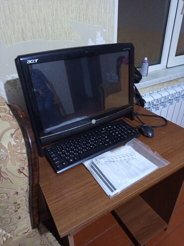 vayfaylı kamera: Acer Aspire All-in-One desktop kompüter seti Xüsusiyyətlər və tərkib