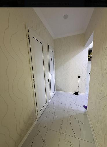 susə satisi: Bakı, Suraxanı, 3 otaqlı, Köhnə tikili, m. Xalqlar Dostluğu, 65 kv. m — 10