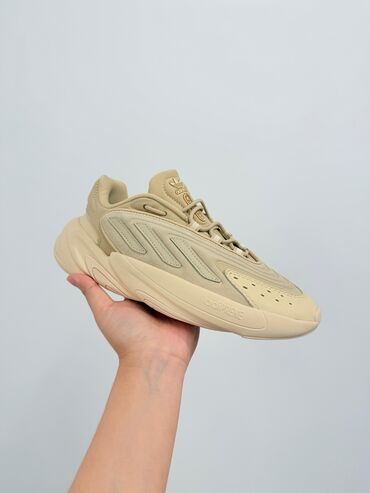 макаси мужские: Кроссовки, 38.5, Adidas, Новый, цвет - Бежевый, Самовывоз, Платная доставка