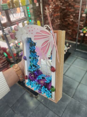 Ogledala: Ručno rađen dekorativni ram sa ogledalcem i LED osvetljenjem. - — 4