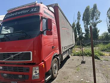 жосткий буксир: Тягач, Volvo, 2004 г., Тентованный — 2