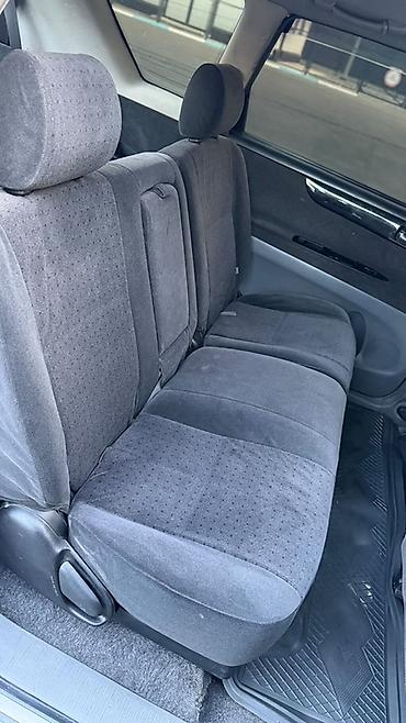 Toyota: Toyota Ipsum: 2002 г., 2.4 л, Автомат, Газ, Минивэн — 10