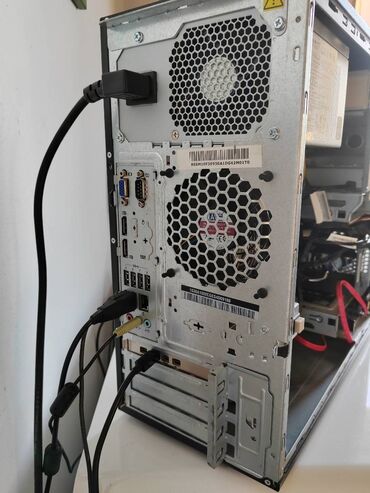 Desktop računari i radne stanice: Lenovo E32 Radna stanica / Gejmer Brend racunar-radna stanica Lenovo — 4