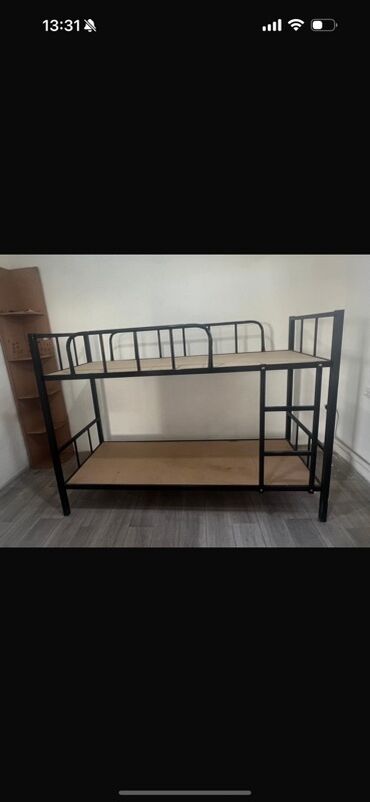 офисные столы купить: Двухъярусная металлическая кровать - Прочная сварная рама из металла