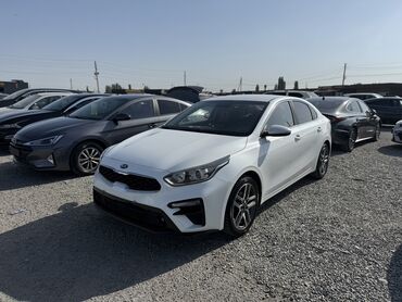 маленькая машина: Kia K3: 2018 г., 1.6 л, Вариатор, Бензин, Седан