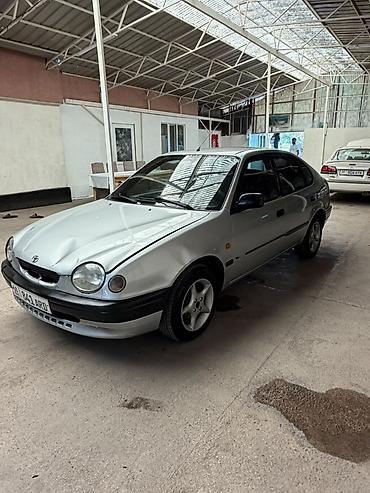 тесла модел 3: Toyota Corolla: 1999 г., 1.4 л, Механика, Бензин, Хэтчбэк — 3
